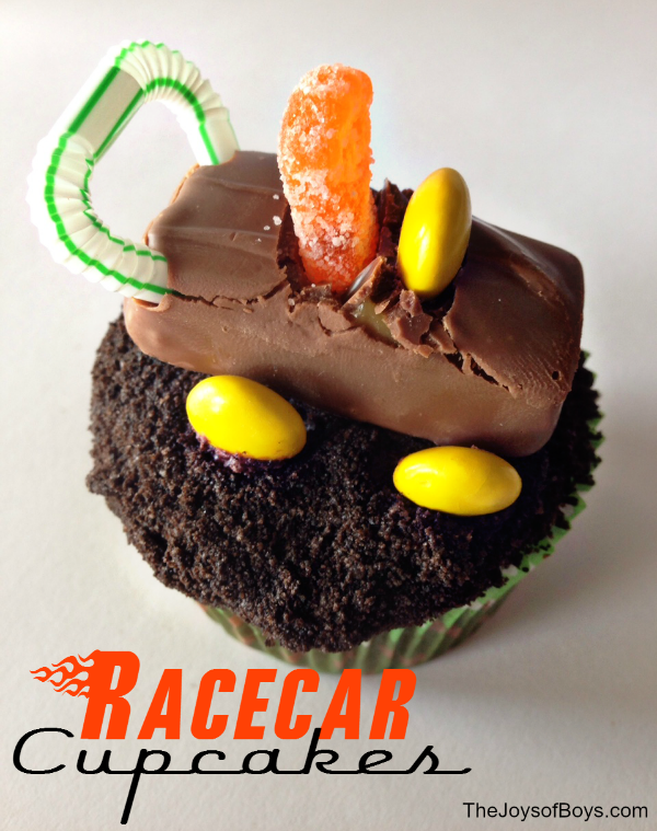 Racecar cupcakes